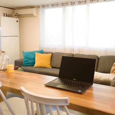 Primrose Boutique Apartment Ашдод Экстерьер фото