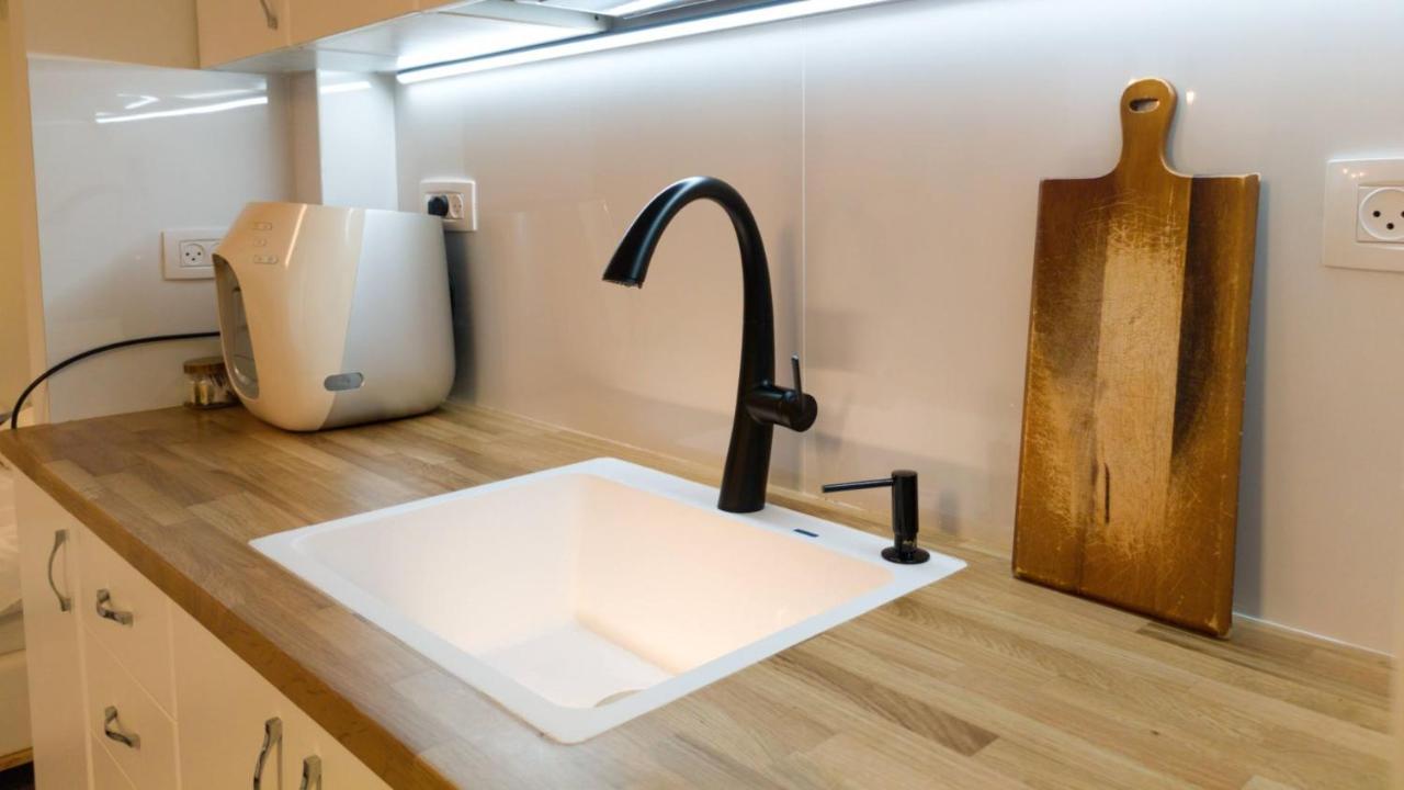 Primrose Boutique Apartment Ашдод Экстерьер фото